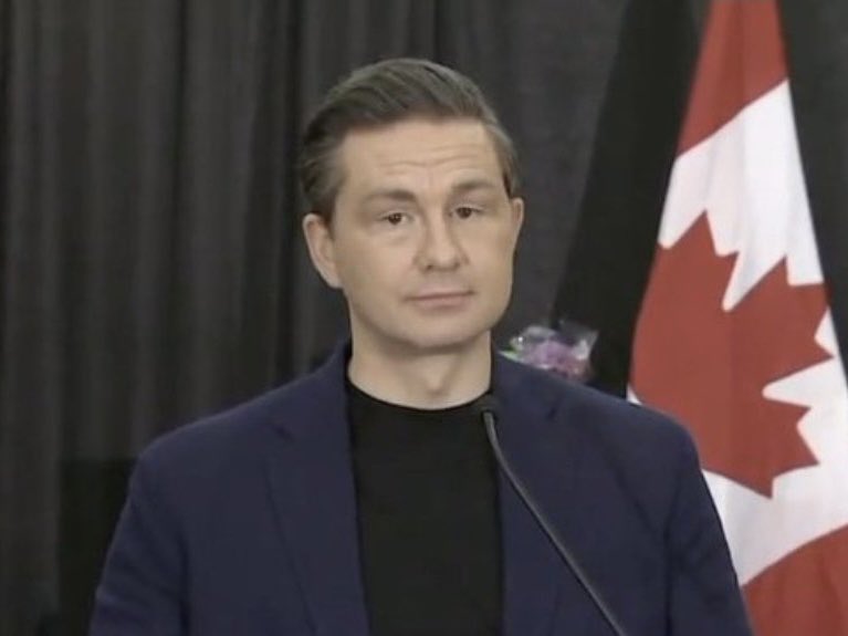 Pierre Poilievre is changing his “look” by not wearing his glasses because of the Milhouse comparison. 

But he ended looking MORE like Milhouse.