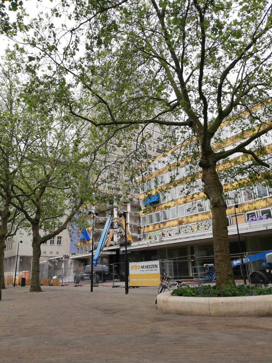 marielle19721's tweet image. Sloop kantoren ad #coolsingel #rotterdam  ⛏️🚧🚧