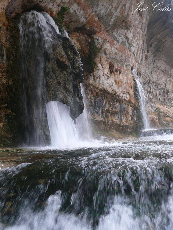 gozARTE's tweet photo. ¿COMPARTIMOS #ARAGÓN?
Hoy comenzamos el día con unas cuantas fotos de un rincón maravilloso de Aragón: el nacimiento del río #Pitarque, en la provincia de #Teruel. ¿Lo conocéis? Pues vamos a compartirlo, para que lo conozca todo el mundo. https://t.co/FIxcc1W8RI