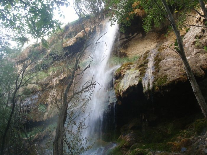 gozARTE's tweet photo. ¿COMPARTIMOS #ARAGÓN?
Hoy comenzamos el día con unas cuantas fotos de un rincón maravilloso de Aragón: el nacimiento del río #Pitarque, en la provincia de #Teruel. ¿Lo conocéis? Pues vamos a compartirlo, para que lo conozca todo el mundo. https://t.co/FIxcc1W8RI