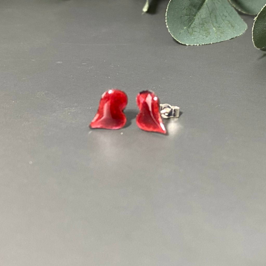 Quirky Enamel Heart Stud Earrings tuppu.net/8b9fd311 #UKHashtags #inbizhour ##UKGiftHour #giftideas #HandmadeHour #bizbubble #shopsmall #MHHSBD #Quirky