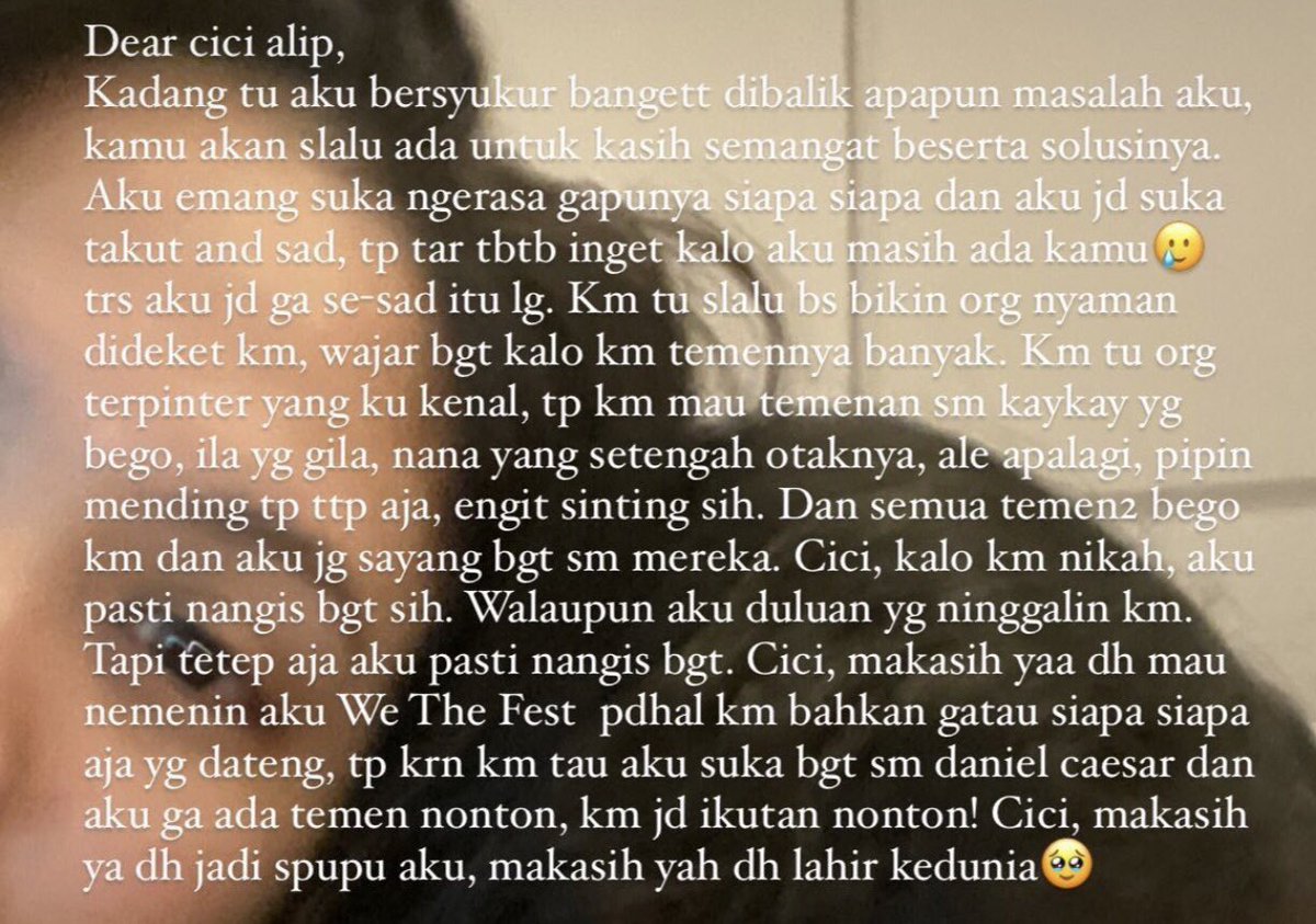 The fact that they took the time to write this😭😭 also when my bf said the very first time he saw me he thought i looked “charismatic, independent and looks like a woman who knows what she wants” then he said it proved to be true🥲🤍 lucky to be sorrounded by lovely people!!