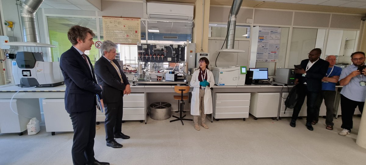 inauguration de la plateforme génie civil @ENISaintEtienne <a href="/CentraleLyon/">Centrale Lyon</a> au service à la fois de la formation et de la recherche. Un très bel outil pour mieux former et accompagner les entreprises du BTP sur la décarbonation de leurs activités. Merci aux collègues.