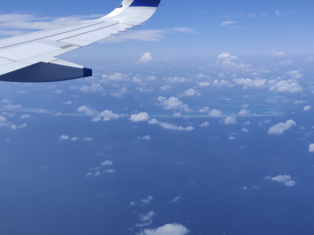 hungryexplorer_'s tweet photo. Take us back to the moment our heart skipped a beat as we witnessed this breathtaking #view from the #plane #window en route to the #Maldives! ✈️🌴💙

Missing every second of that unforgettable #journey! 

#travel #photography #beautiful #vacation #travelphotography #holidays https://t.co/z6iBe5AiFg