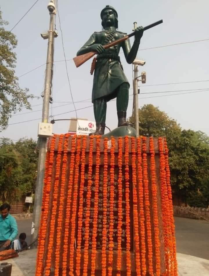 upendrasinghMP's tweet photo. सन 1857 की क्रांति में 36 अंग्रेजों को मौत की नींद सुला देने वाली पासी समाज की वीरांगना उदा देवी पासी जी की जयंती पर कोटि-कोटि नमन🙏 https://t.co/A86VlxHgJY