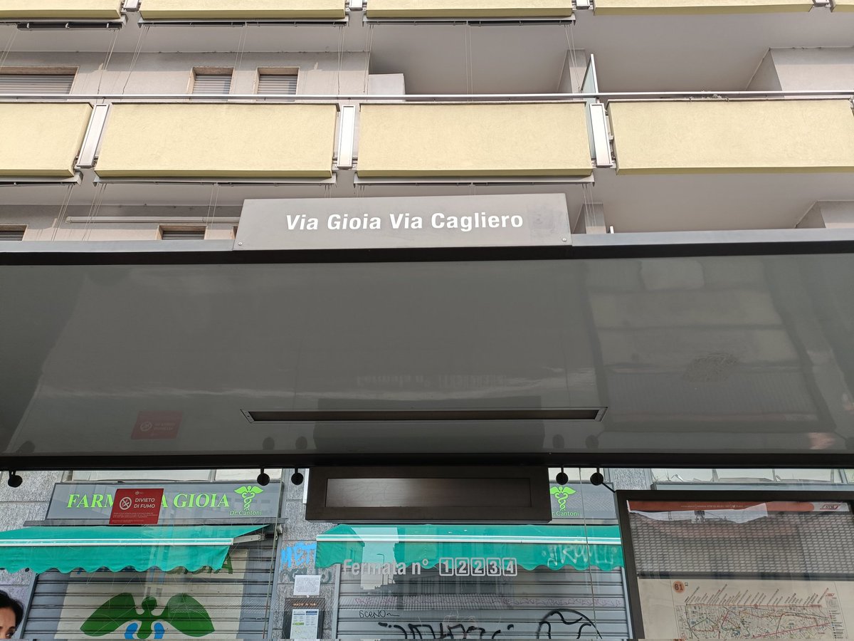 erga_omnes83's tweet photo. @atm_informa Ancora non funzionante il display fermata via Gioia via Cagliero! https://t.co/7Ph8ITCnoQ