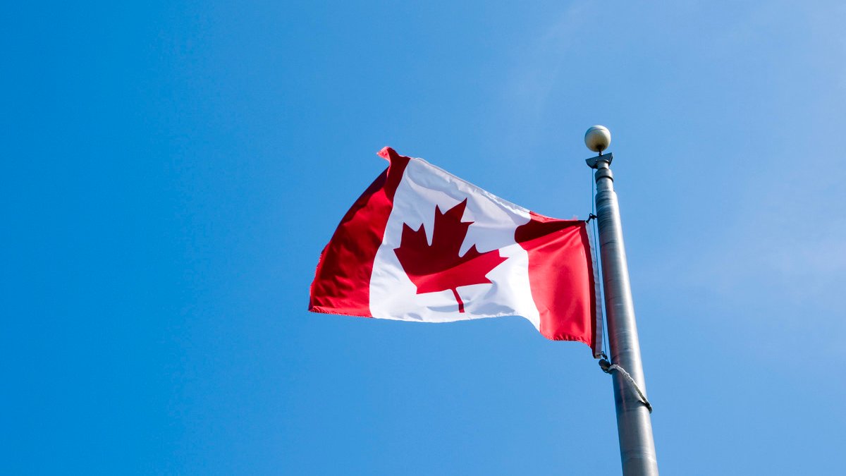 coingecko's tweet photo. NEWS: Canadian lawmakers push for crypto regulations, citing blockchain as an emerging technology that presents significant long-term economic and job creation opportunities.

📰: https://t.co/iJVTndtwvR https://t.co/LOjfPkQRlD