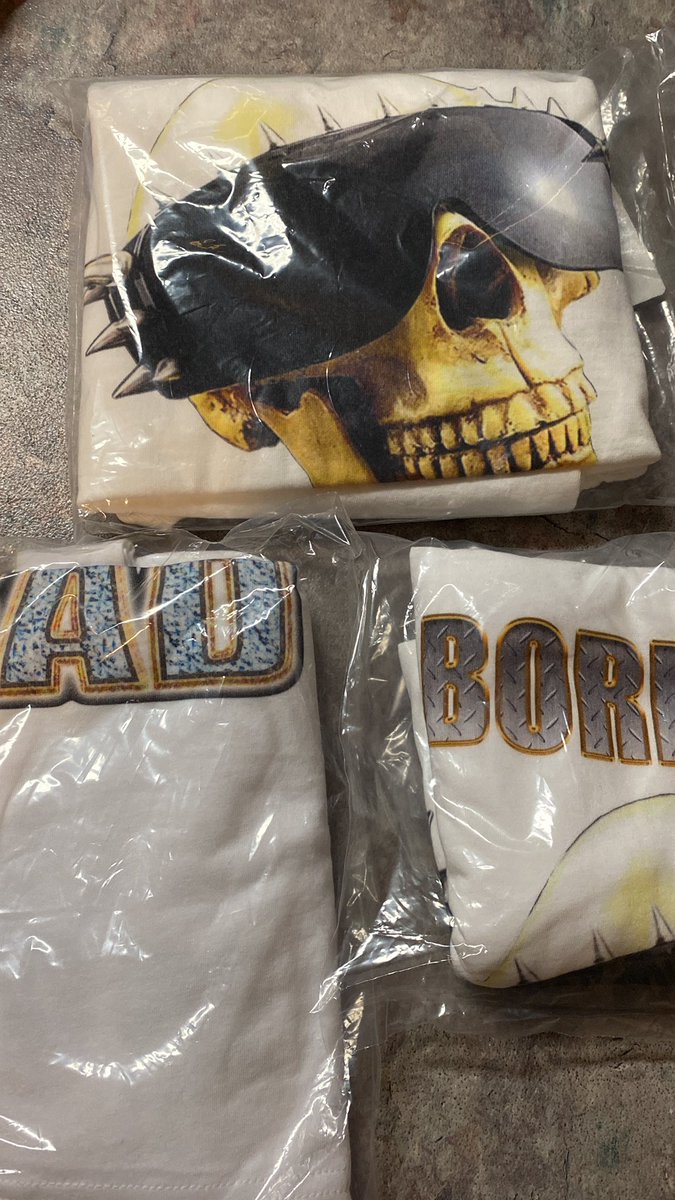 zwar_333's tweet photo. @micropeener should really put a warning on these shirts, I’m totally fucking addicted #b2bd https://t.co/UFb0iEwBpH