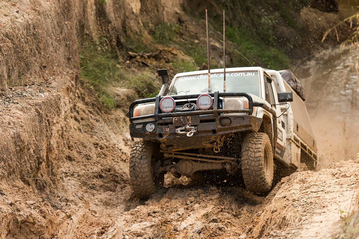 Challenging tracks on the the way to the cape!
•
•
•
#Capeyorkpeninsula  #dieselengines #dieselcare #dieselmechanics #4x4 #4WD #4WDaccessories #dieselparts #qualityproducts