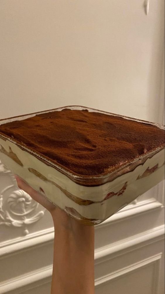 etherealdior's tweet photo. can never get enough tiramisu https://t.co/kMIwvSxlAi
