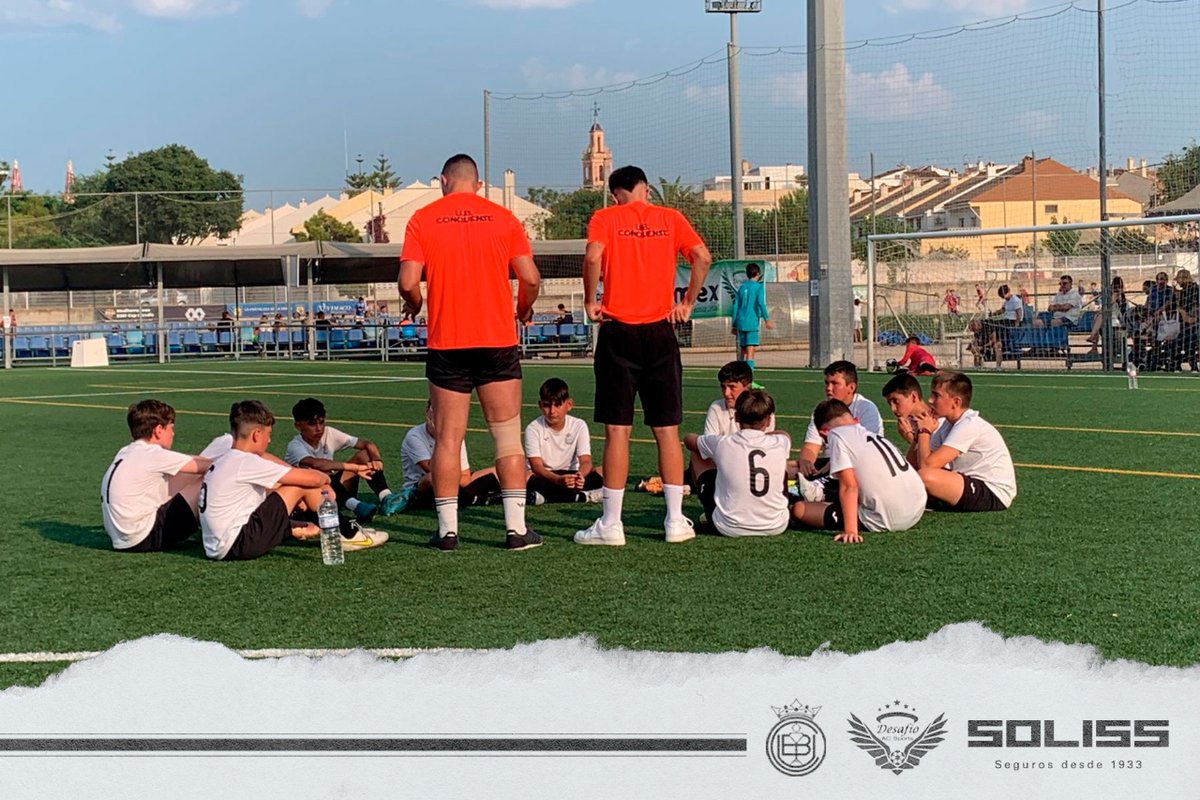 CanteraUBC's tweet photo. Y se acabó la #DesafioCup23 🏆 ¡Esperemos que nuestros #balompédicos hayan disfrutado de lo lindo! 🎉🎊
Agradecidos especialmente a #SegurosSoliss y #Rubiocar por acompañarnos en esta gran aventura para nuestra #CanteraUBC
⚪⚫ #VamosConquense https://t.co/zA5sTuoETM