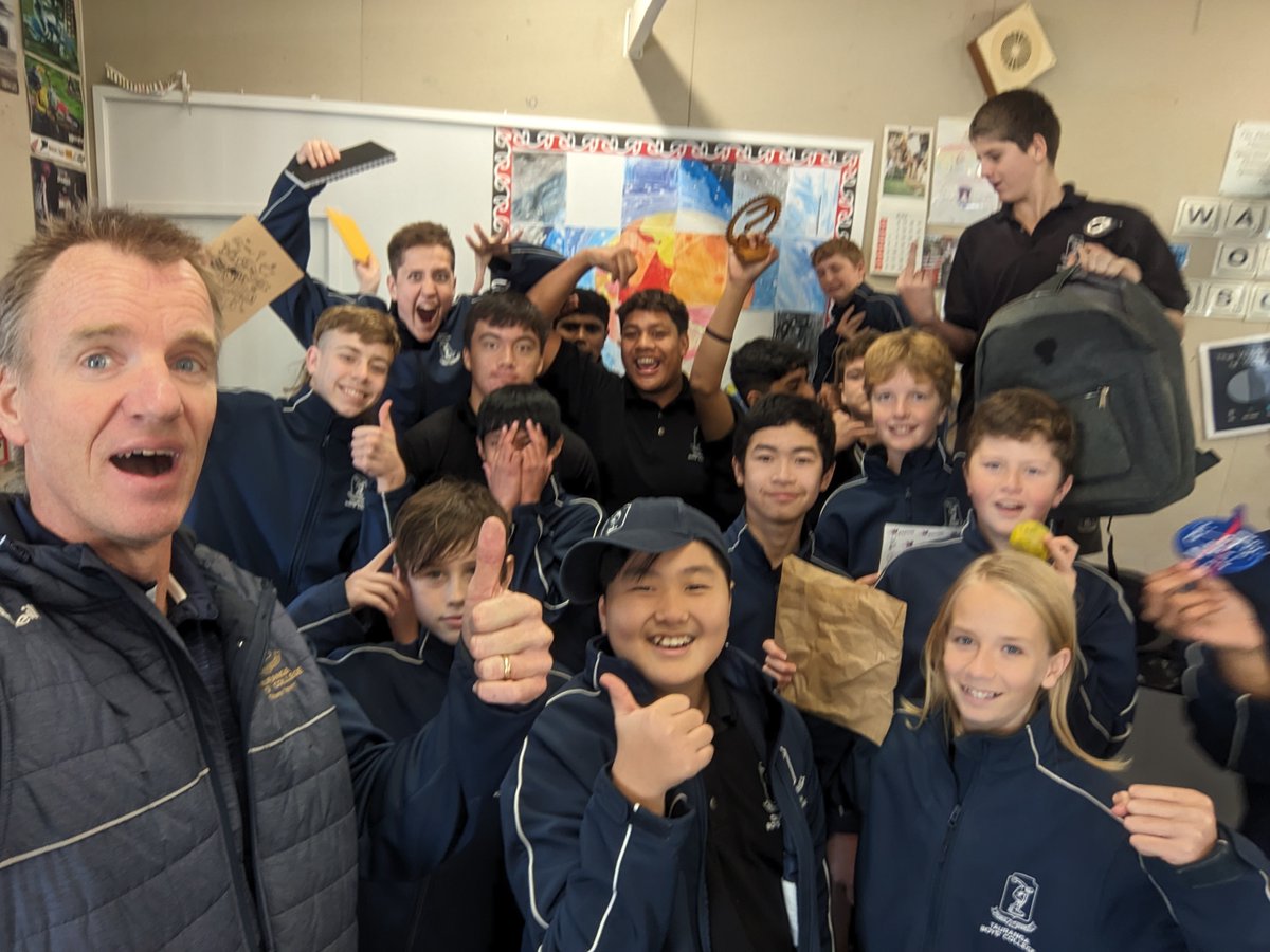 After 12 years, the last lesson for me at Tauranga Boys' College before I take up the position of DP at @ligeracademy in Queenstown. So of course my last class activity was a @banqer_app auction! Excited kids with some sweet as prizes. #superexcited to be joining the Liger team!!