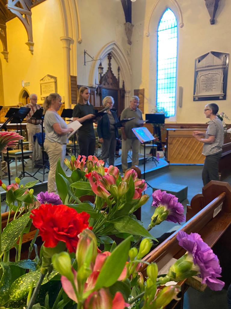Today is the day! Come and see us at St Stephen’s, Lindley, at 7pm - tickets still available on the door! With organist Darius Battiwalla @DariusBat