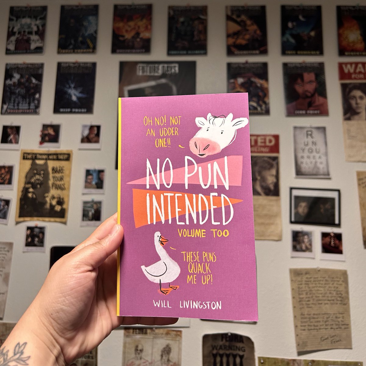 worldoftlou's tweet image. y’all my gf got me this for my birthday 🥹🥲 it’s FULL of puns and jokes this is amazing