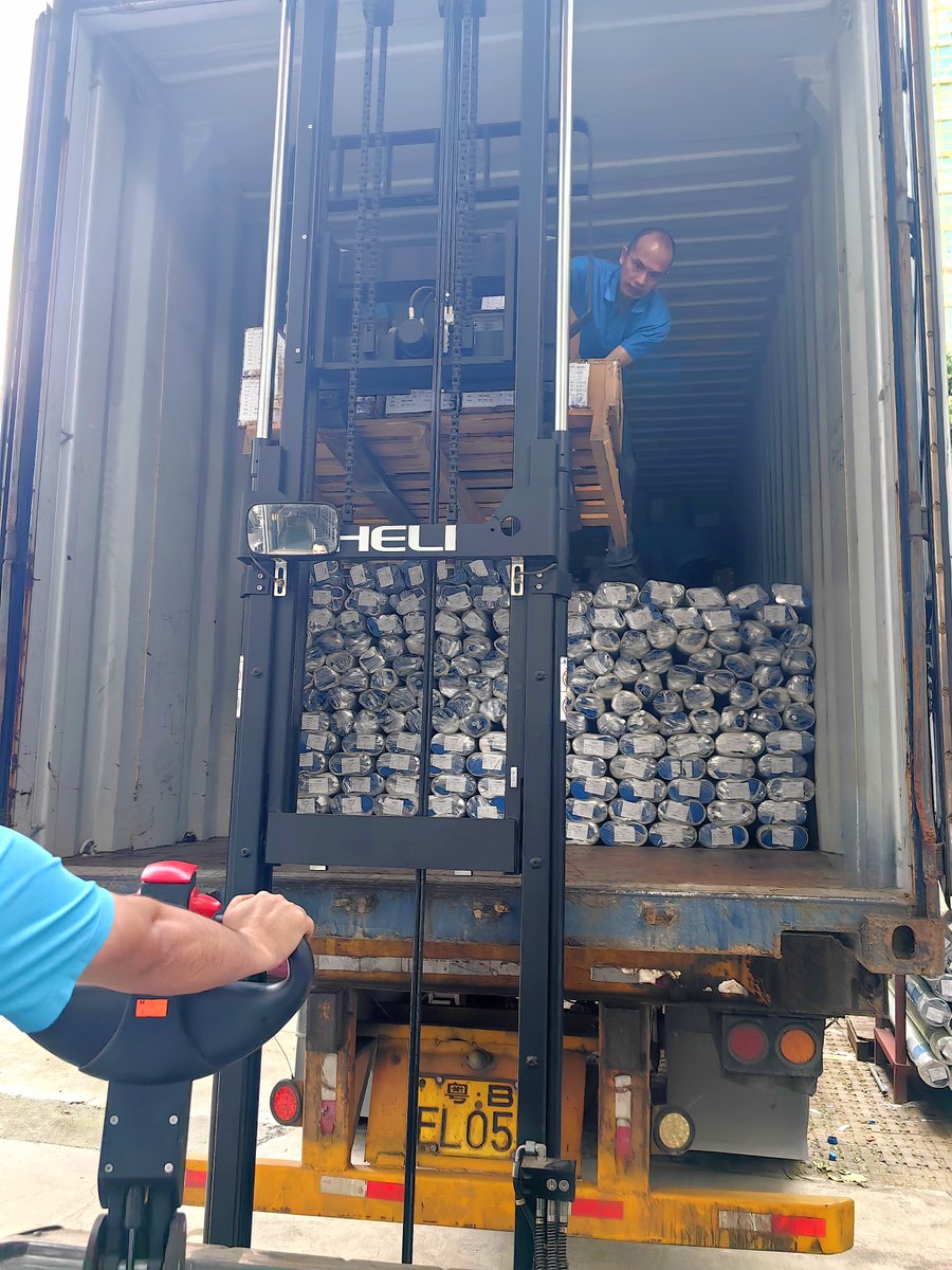 AlexLu707's tweet photo. 🚚Look at the worker, they are loading #FSTpipe in the 45 feet container. Not easy but they make it successful.
🗺️Now the goods will be shipped to #India, and we had sent them to #Mexico, #Singapore, #UAE, etc. Which is the next one?
📞Wechat/WhatsApp:+86 17324509812 https://t.co/jAVsaVGISt
