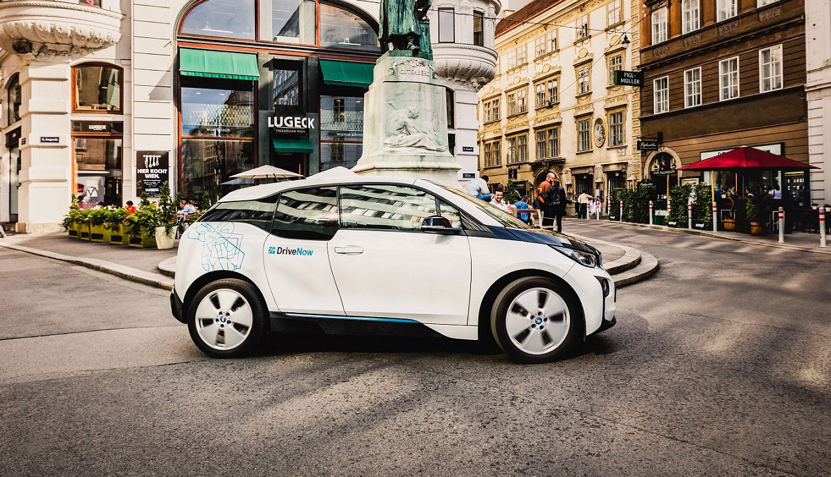 stefanspielbau2's tweet image. Die Marktstudie zeigt, dass das Free-Floating-Modell beim #Carsharing auf dem Vormarsch ist. Dank ausgeklügelter #Digitalisierung und #SmartphoneApp müssen die gemieteten Fahrzeuge nicht unbedingt zum Entleihungsort zurückgebracht werden. link-shortener.io/0QYKB7bufKSLGr…