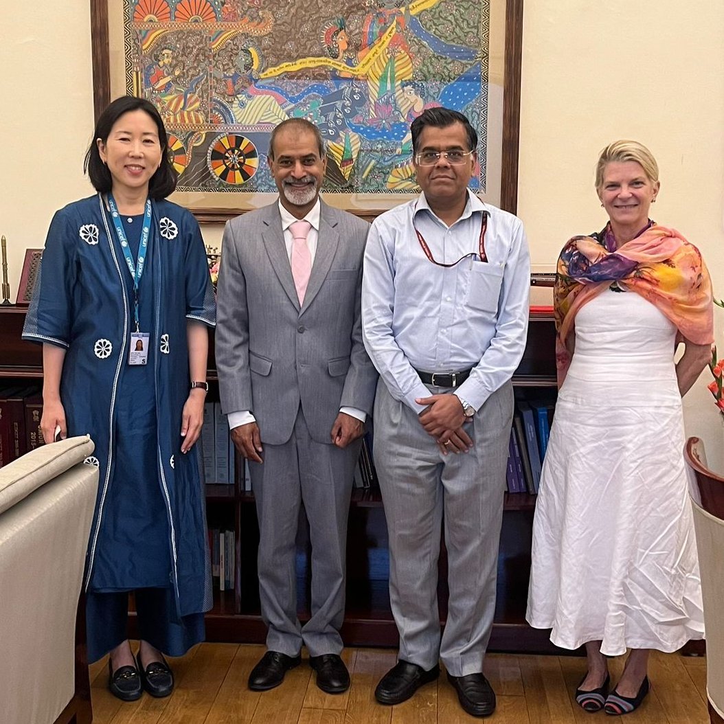 UNICEF India (@unicefindia) on Twitter photo Advocating for innovative financing for children, climate and disaster risk resilience and social protection for children is among the top priorities for UNICEF India.
Sanjay Wijesekera <a href="/S_Wijesekera/">Sanjay Wijesekera</a> UNICEF Regional Director for South Asia, <a href="/UNICEFROSA/">UNICEF South Asia</a>, Cynthia McCaffrey, Advocating for innovative financing for children, climate and disaster risk resilience and social protection for children is among the top priorities for UNICEF India.
Sanjay Wijesekera <a href="/S_Wijesekera/">Sanjay Wijesekera</a> UNICEF Regional Director for South Asia, <a href="/UNICEFROSA/">UNICEF South Asia</a>, Cynthia McCaffrey,