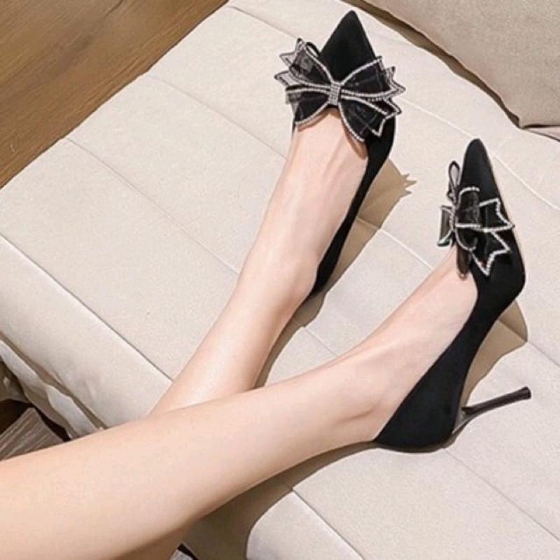 cipuong's tweet photo. Rekomendasi high heels buat kondangan atau wisuda

https://t.co/sy9MkkPblS
https://t.co/Rv0ZdEK870
https://t.co/mVrRRGEawe
https://t.co/MiYBrQPyO0

#highheels #alaskaki #cantik #elegan #lucu #OotdStyle #OOTD #wisuda #kondangan #Shopee https://t.co/cjXmGsD9wi