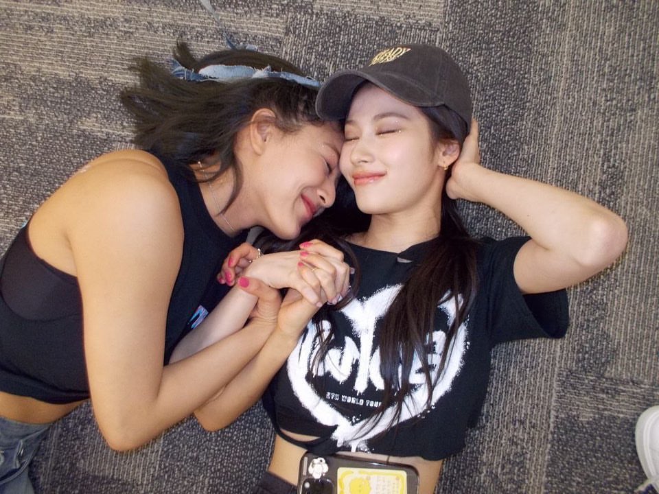 SANABESTGlRL's tweet image. Sana instagram update m.by__sana