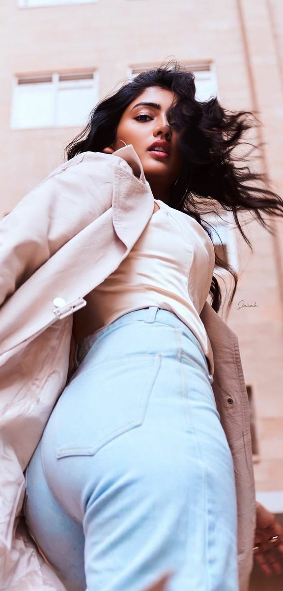 Fz2e5yoaEAAcHey?format=jpg&name=medium