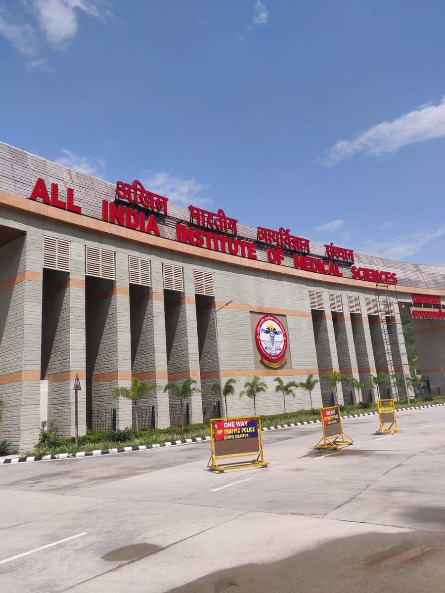 arvinddhatwalia's tweet photo. 🙏🙏Gratitude Post🙏🙏
Thankful for providing world class medical facility in hills AIIMS Bilaspur Himachal Pradesh. My mom was admitted for 5 days for fatal injury due to slipping from stairs. She got proper treatment and will be discharged today. https://t.co/zhZtPFUvlj