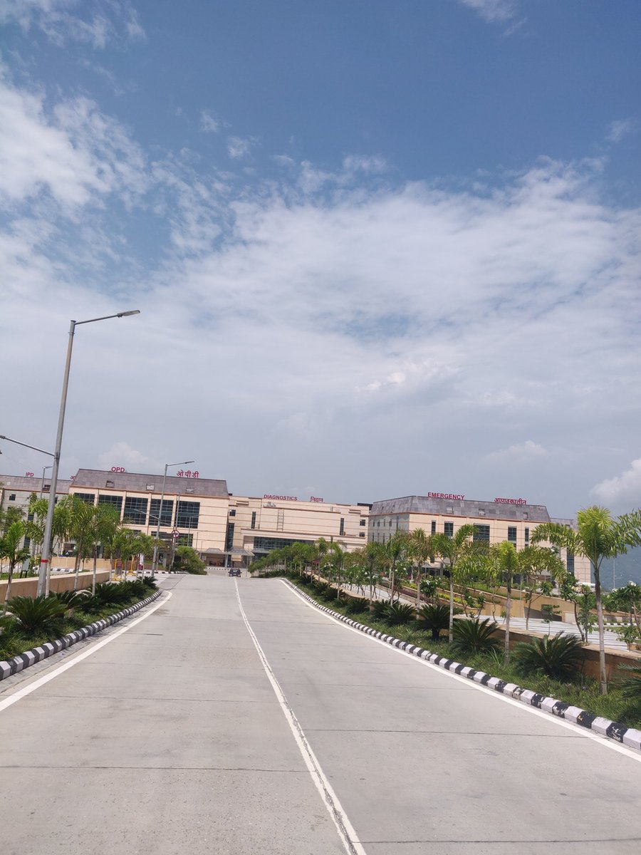 arvinddhatwalia's tweet photo. 🙏🙏Gratitude Post🙏🙏
Thankful for providing world class medical facility in hills AIIMS Bilaspur Himachal Pradesh. My mom was admitted for 5 days for fatal injury due to slipping from stairs. She got proper treatment and will be discharged today. https://t.co/zhZtPFUvlj