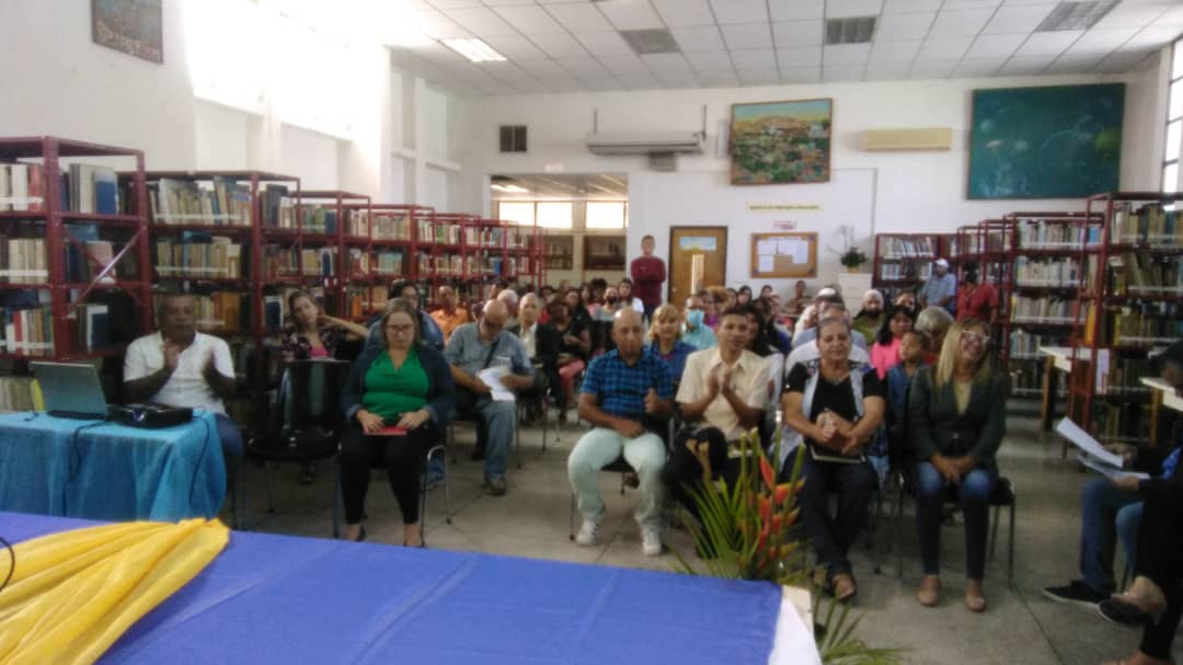 Acto Aniversario de la Licenciatura de Educación Integral en la Biblioteca Armando Zuluaga Blanco.
#EnSucreFloreceLaCultura
#SucreConMaduro