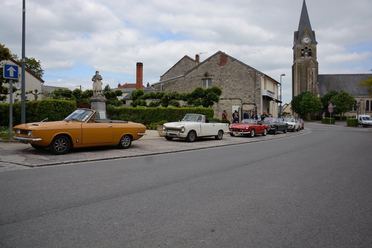 TriumphSSixClub's tweet photo. TSSC Local Areas are running a Border Run on July 23rd to celebrate 100 years of Triumph, Will you be joining in.? All Welcome, please get in touch locally &amp; check on whats happening, all help welcome., Do more with your Triumph.. 😎
#TSSC #triumph #Borderrun #100yearsoftriumph https://t.co/XoXw2X1xfY