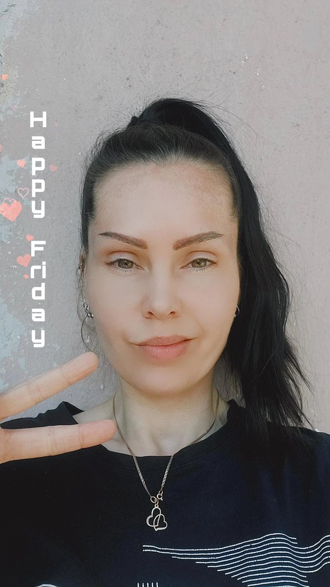 Good morning Fam!🌼 
I wish you a wonderful Friday!👍

Today I want to talk about inspiration.💫 Usually it comes in the process of positive emotions and events. But it also happens vice versa that inspiration appears in sad moments. Has this ever happened to you?🤔