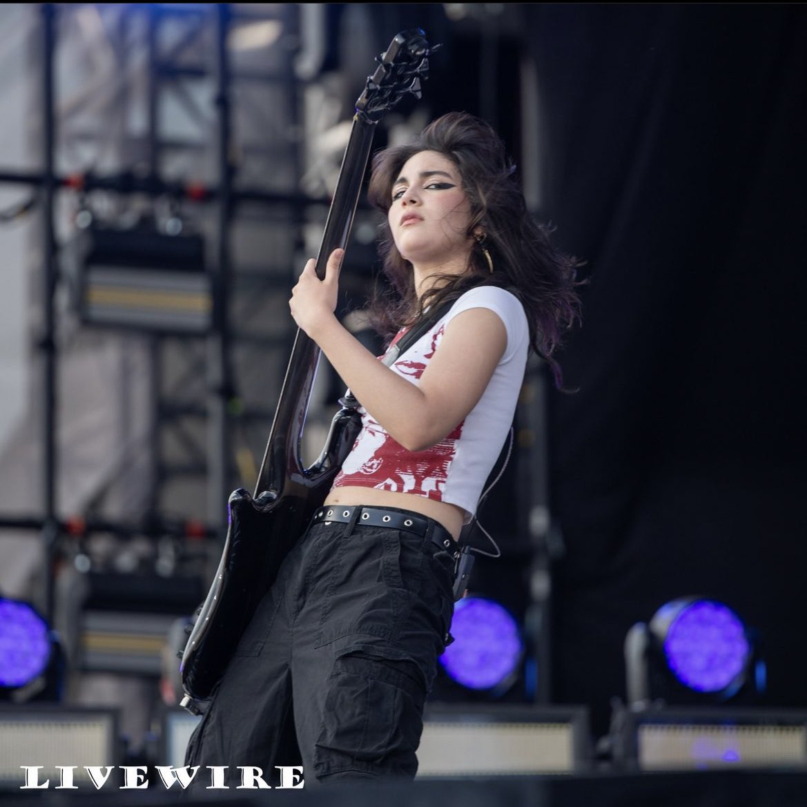 TheWarningAust's tweet photo. ⚡️🔊🎸 It’s Ale Day 😎🔥⚡️
#TheGrooveDay #AleVillarreal #TheWarningBand
https://t.co/UUoIKqiShY https://t.co/UfnXoxkagf
#FemaleBassPlayer #FemaleBassist #5sting #SpectorBass #SpectorArtist #MujeresBajistas #BassPlayer #OrangeAmps #LavaRecords #InearzArtist #AleDay https://t.co/0KDbeCdAcK