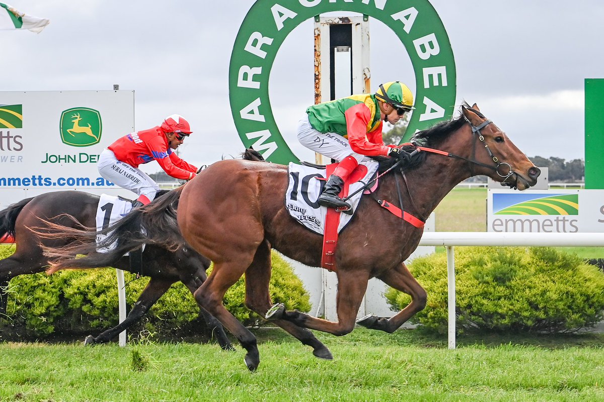 Country Racing tweet media