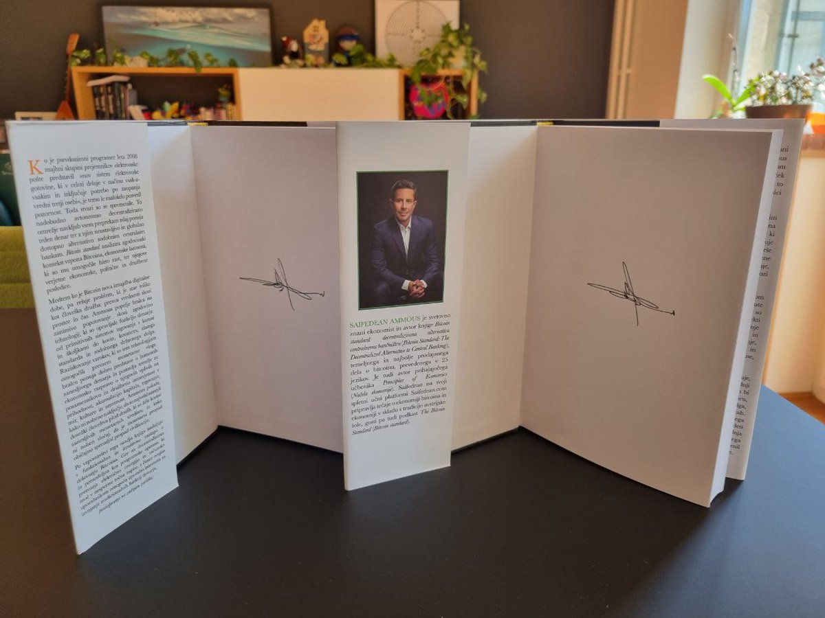 SkrabaAndrej's tweet photo. FRIDAY GIVEAWAY 📚
Knjigi #bitcoin standard in Fiatni standard v slovenščini, obe s podpisom avtorja @saifedean. 
Če si ju želiš, RT do ponedeljka! ⚡️ https://t.co/hSRgUDx9OA