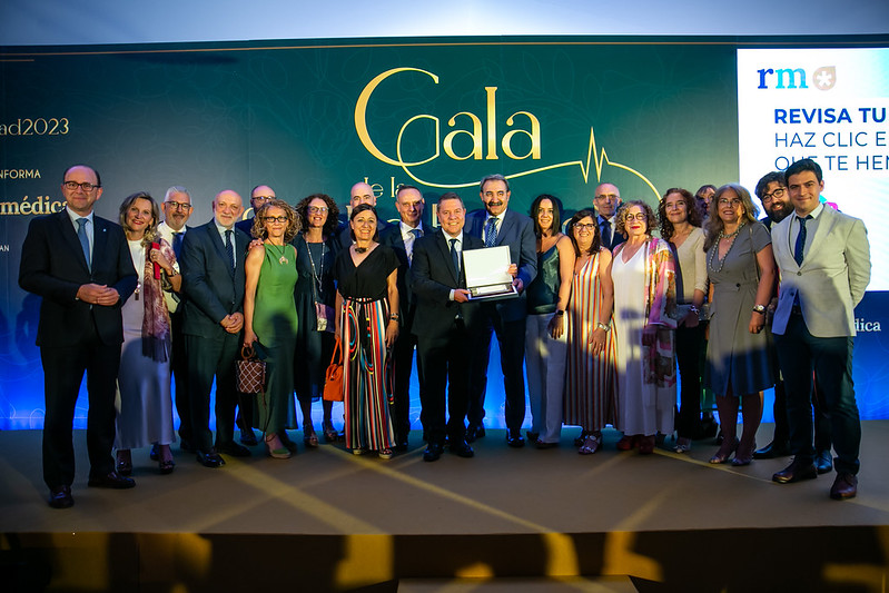 Anoche recogí el Premio Especial de los XVIII premios a la Administración Sanitaria en la #GalaSanidad2023, organizada por <a href="/redaccionmedica/">Redacción Médica</a>.
Un premio en nombre de todos los profesionales sanitarios de mi tierra y de todo el país, porque representa vuestra labor y servicio.