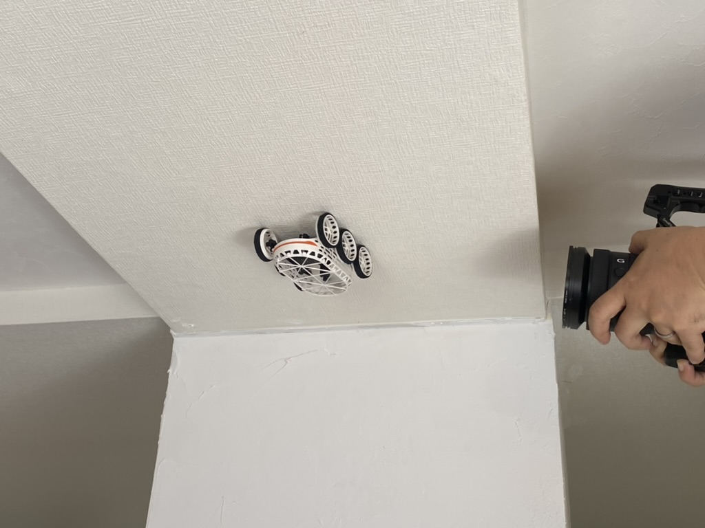 EggKyosho's tweet image. 1週間お疲れ様です✨
中の人は水曜、健康診断に行ってから
絶賛体調不良でした🥲(笑)
そして販売前から
LIVE STYLE Type-ZEROのお問い合わせが
たくさんあり嬉しいです！
発売日が待ち遠しいです～😊
#kyoshoegg #kyosho
#Sharperimage #ラジコン #radiocontrol #radiocontrolcar #新製品 #おもちゃ