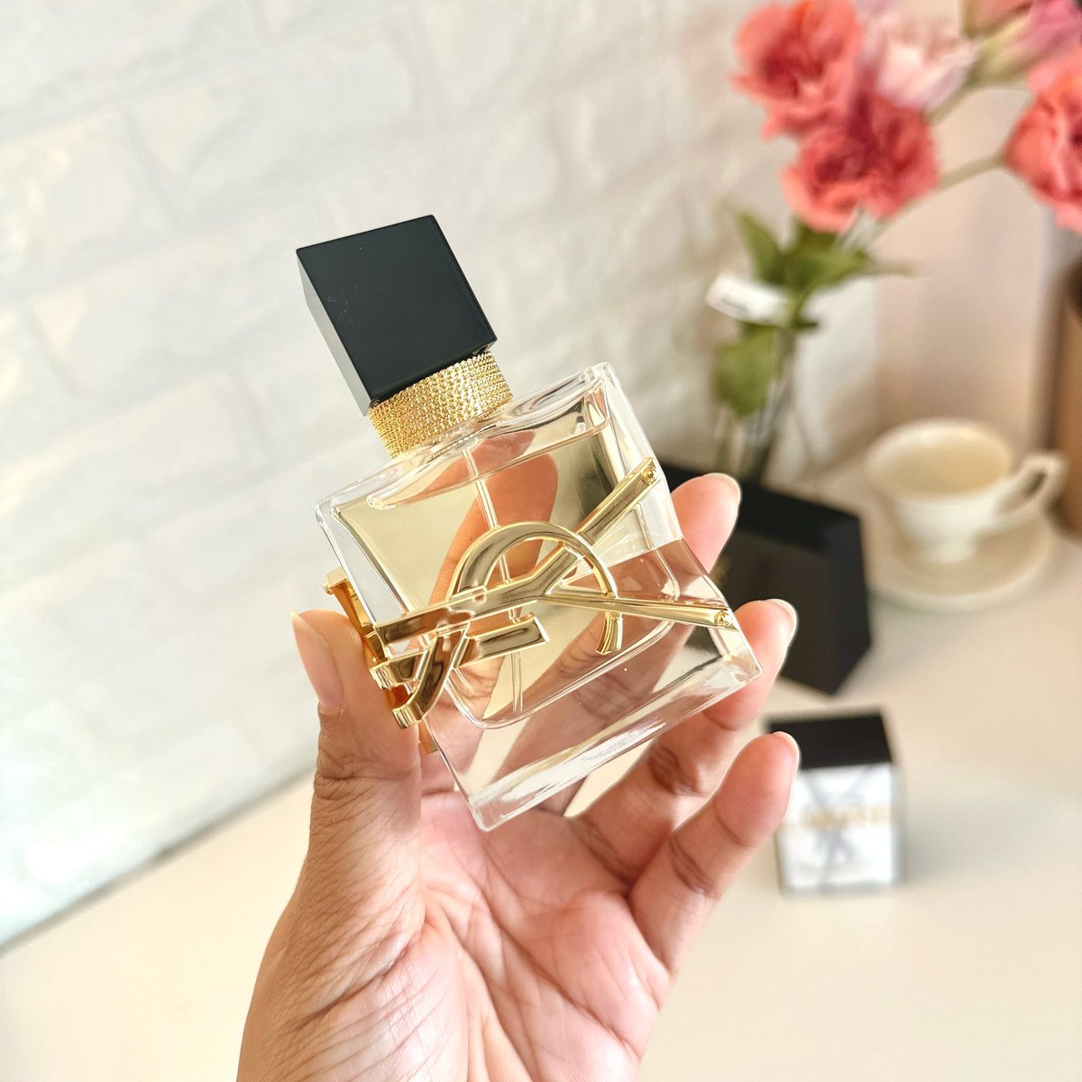 channel_cocoa's tweet photo. หอมปะล้ำปะเหลือมากแม่ YSL libre edp หอมแพง ผู้ดี มีเสน่ห์ ชั้นเชื่อว่ามีหลายคนโดนตกเพราะได้เทสเตอร์ฟรีมา ชั้นก็1ในนั้น!!! วอแวหนักมาก ไม่มีไม่ได้จริงๆ #YSL #น้ำหอมYSL #YSLlibre @yslbeautyth https://t.co/ZEJI8813zy