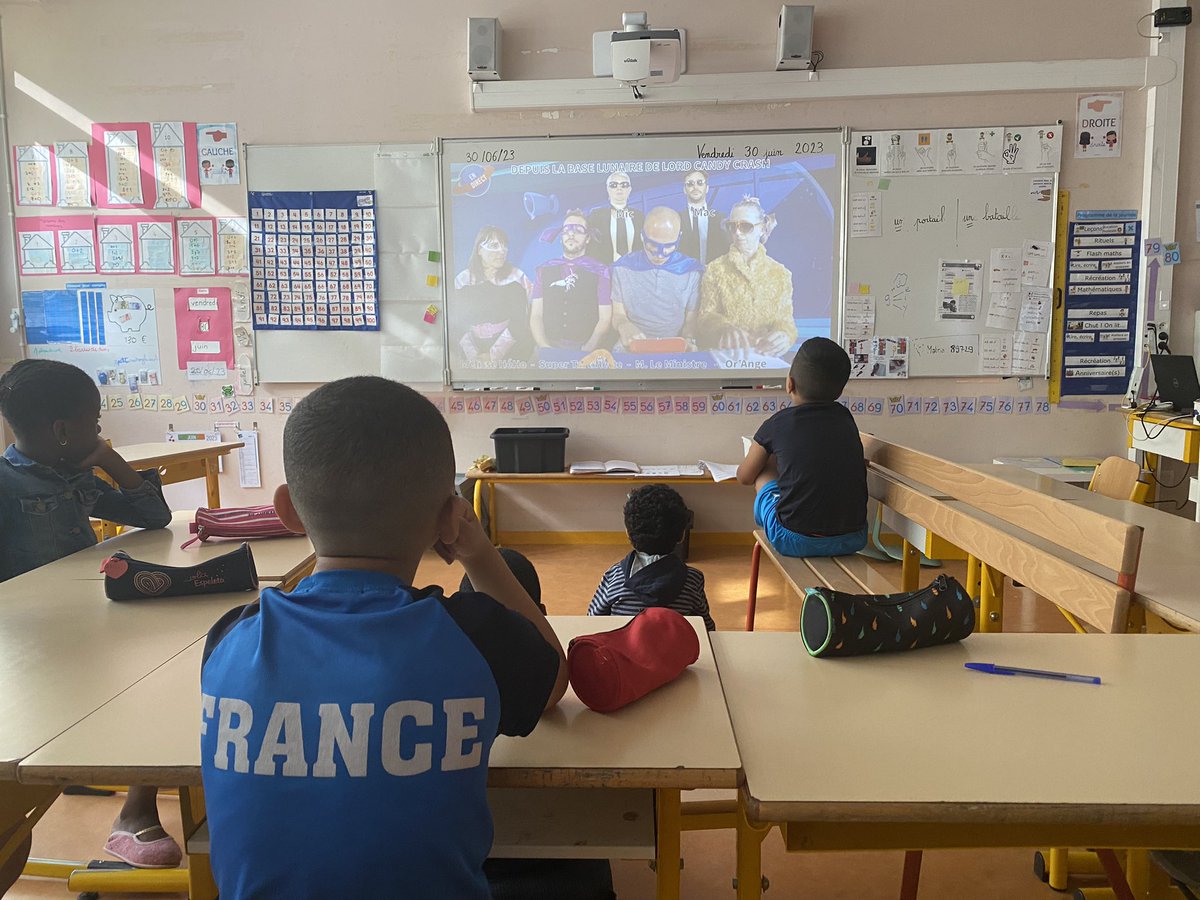 « Mais on n’a pas attrapé Dur Alex!… » 
Hâte d’avoir  nos stickers… en espérant qu’ils ne sentent pas la crevette grillée ! 😂
<a href="/EducaNumerique/">Mission numérique 78</a>