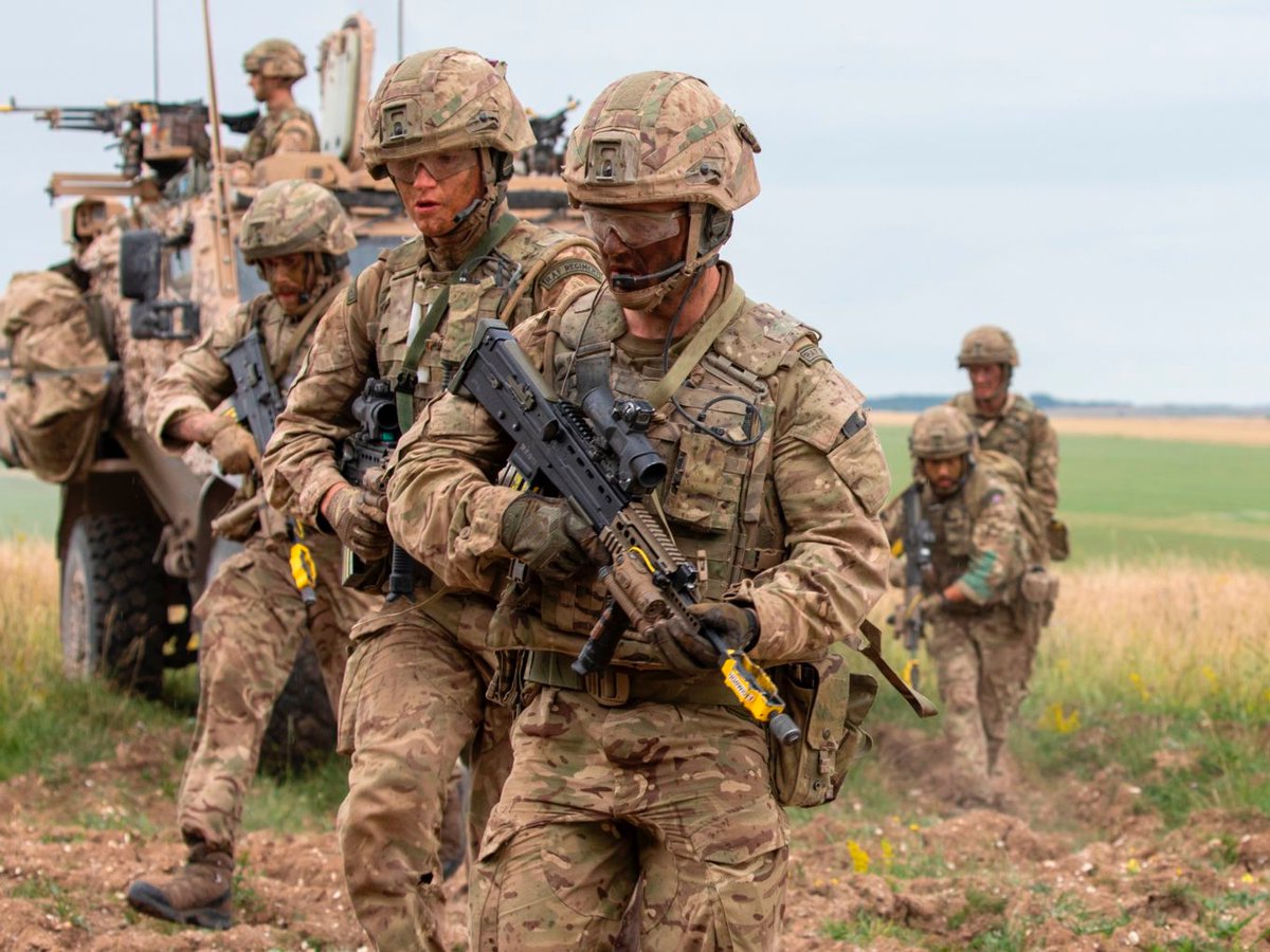 RAFRegtRecruit's tweet photo. Come and meet the team at the Wales National Airshow this weekend! Talk to us about a career in the RAF Regiment. 
#norodinaryjob
#rafregiment
@WalesOnline 

https://t.co/8gxC2gyAiU https://t.co/PVpH1SLZmo