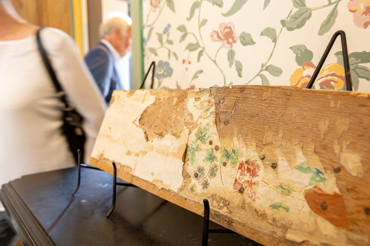 De gerestaureerde westvleugel van #Huis te #Warmond is deze week feestelijk geopend door #burgemeester Carla Breuer van de gemeente #Teylingen. In deze voormalige dienstvleugel kun je vanaf #juli #logeren in ons nieuwste #vakantiehuis! hendrickdekeyser.nl/overnachten/hu…