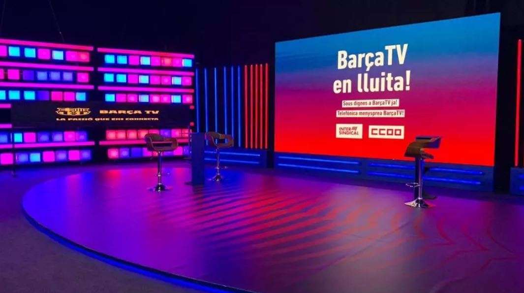 Ho avanço al <a href="/diariARA/">diariARA</a>:

👉 Després d'una reunió de 10 hores, el <a href="/ComiteBarcaTV/">NO AL TANCAMENT de BarçaTV!</a>, Telefònica i el Barça han arribat a un acord per l'acomiadament col·lectiu

👉 Barça Studios contractarà 14 dels 94 treballadors de Barça TV

👉 No hi haurà denúncia

bit.ly/3ra6vqn