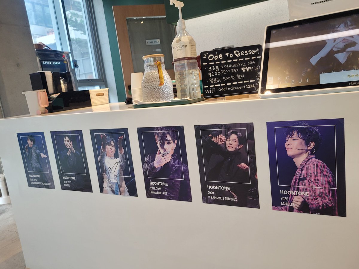 ditl0347's tweet photo. #14년_열심히했고_결과가좋았__써
#HOONTONE_2023
#always_Hoonjeong
14주년 기념일에 들린 뎁카
준비해주신분들께 감사💜
본진 앞으로도 쭈~~~욱 응원합니다🎉💜🥂 https://t.co/s1NtkMGJcf