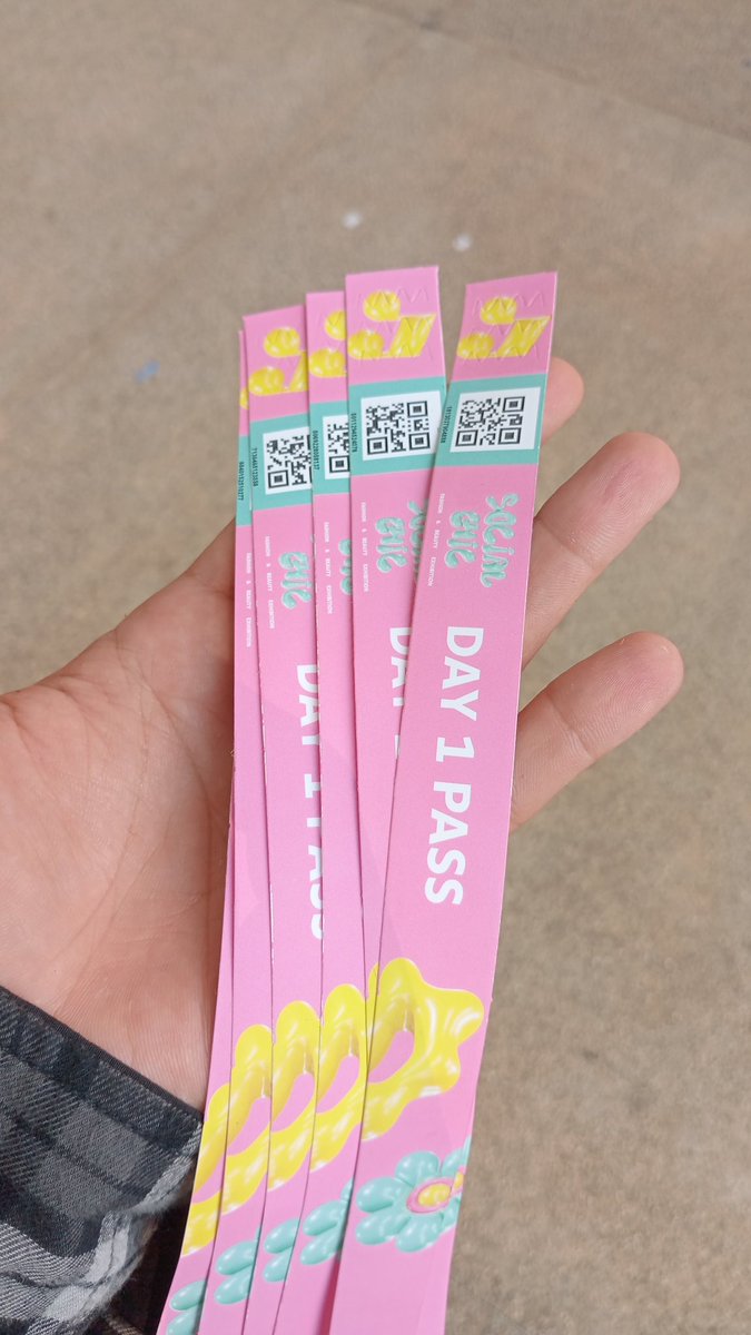 Ariie purnamaa tweet media