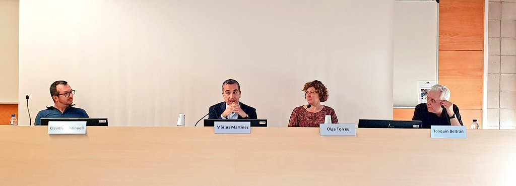 A few welcoming words by the Faculty <a href="/TraduccioUAB/">Traducció i Interpretació UAB</a> and the University <a href="/UABBarcelona/">Universitat Autònoma de Barcelona</a> at the Symposium to kick things off 💥 We're very glad to have you here today! 🤗