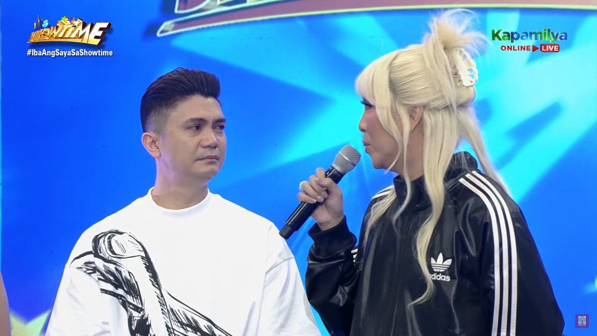 The Philippine Star on X: "'IT'S SHOWTIME ON TV5 NOW SIGNING OFF' Hosts of  "It's Showtime" turned emotional as they bid goodbye to TV5 on the last day  of the show's airing