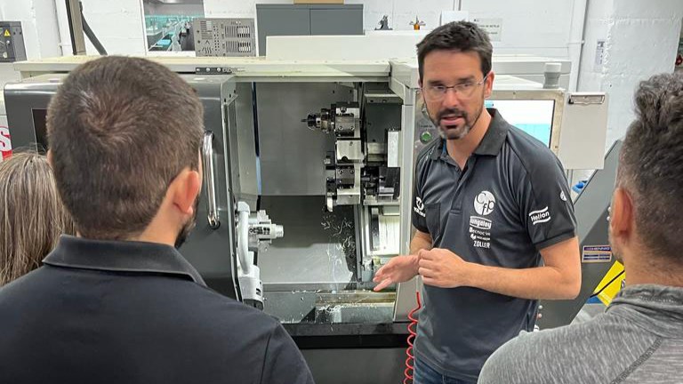 El CFP busca empreses per acollir en pràctiques els seus alumnes
<a href="/CfpManresa/">CFPManresa</a> 

manresadiari.cat/noticies/detai…