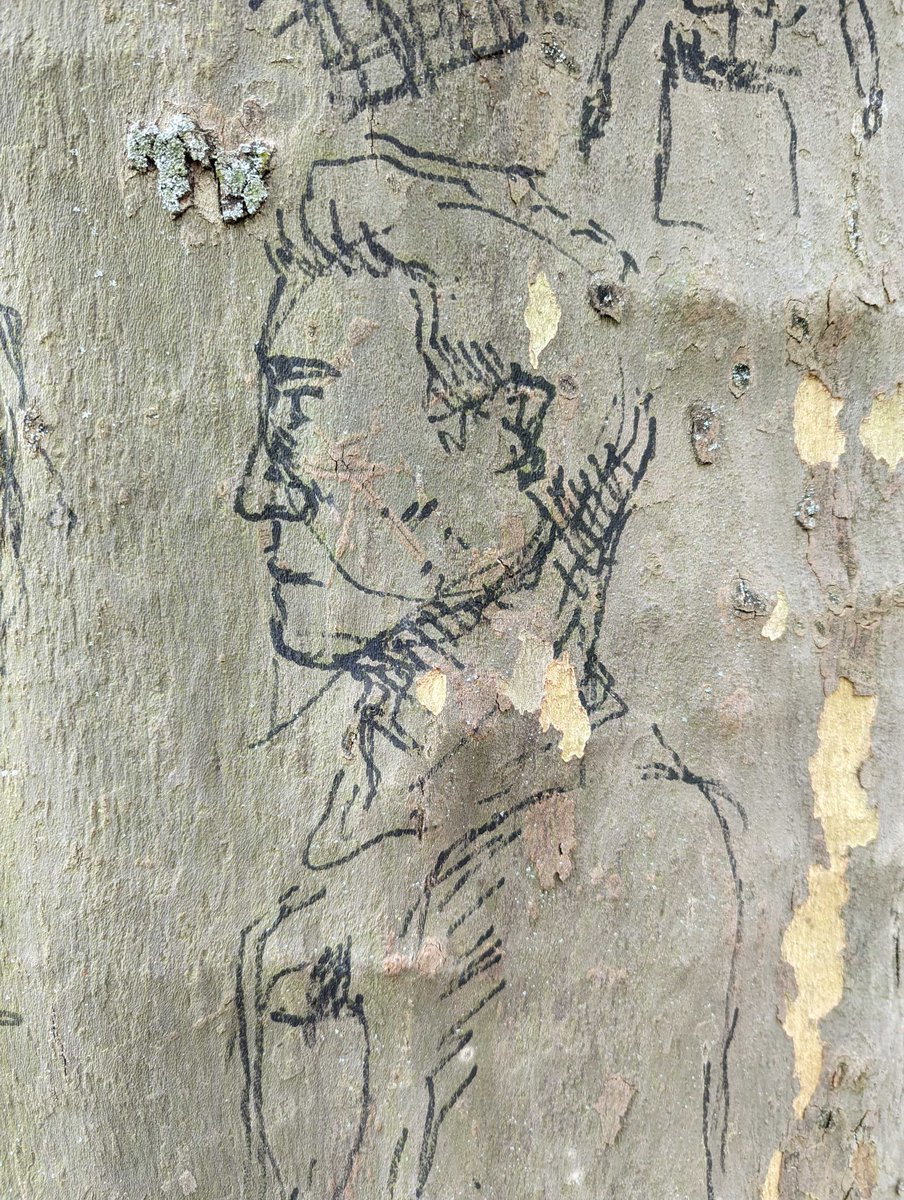 DJBobbyStarrr's tweet photo. Vibein on the new local Berlin #PFP collection 
The 'Artist Unknown' is a mother nature fan for sure :)

Found yesterday somewhere on the border of Schöneberg and Wilmersdorf - 'Innercity delights' 🌆

keepin' it green💚😜 https://t.co/umQNve5alb