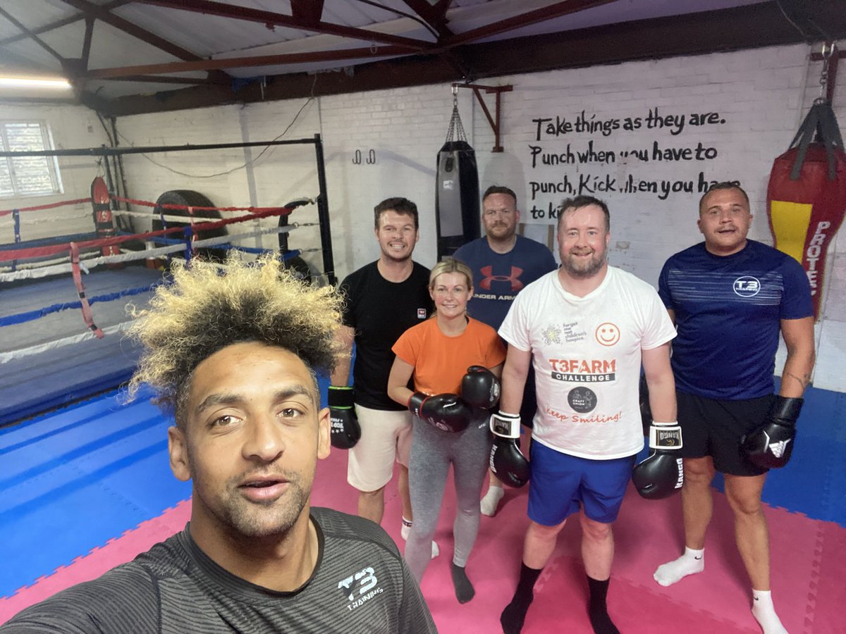 Good morning friends, hope you all enjoy your weekend but most importantly Enjoy your Fish &amp; Chips today #fitness #core #5amclub #positivemovements #morningroutines☀️