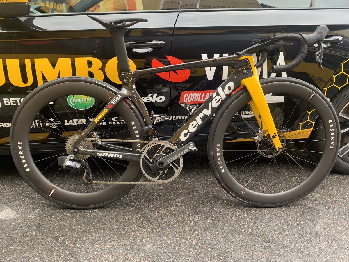 Special 👌🏻 #RideYourDreams paint job for the @JumboVismaRoad #Cervélo S5 #TDF2023 🇫🇷