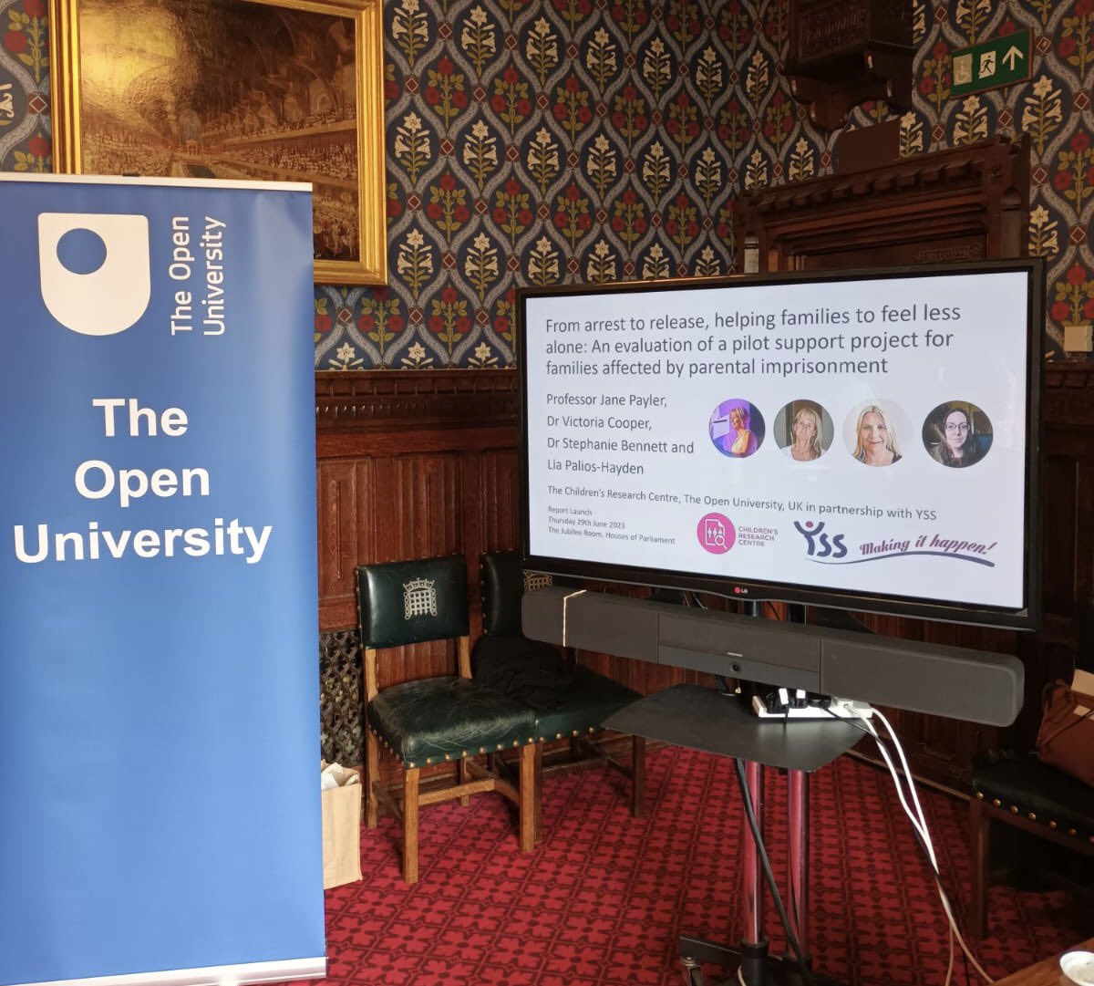 Launch of our report into needs of/support for children and families with a parent in prison at Westminster yesterday. oro.open.ac.uk/88511/7/Evalua… Thanks <a href="/carolinenokes/">Caroline Nokes</a> for sponsoring. Thanks <a href="/OfficialYSS/">YSS</a> for funding research. <a href="/OpenUni_CRC/">Children's Research Centre</a> <a href="/LiaPalios/">Lia Palios-Hayden</a> <a href="/SJBennett_Psych/">Dr Stephanie Jane Bennett</a> <a href="/OU_EChildhood/">OU Early Childhood</a>