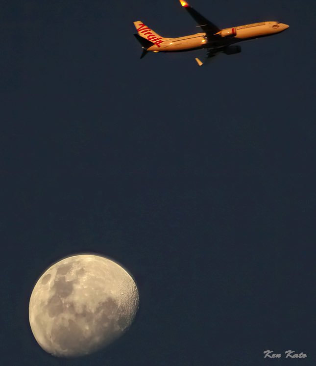 Wow I can't believe my luck just then in snagging this photo with a simple point &amp; shoot camera of a #Virgin #737 flying past as I was taking a photo of the #moon at sunset!

This was flight VA958 that had just departed #Brisbane for #Sydney