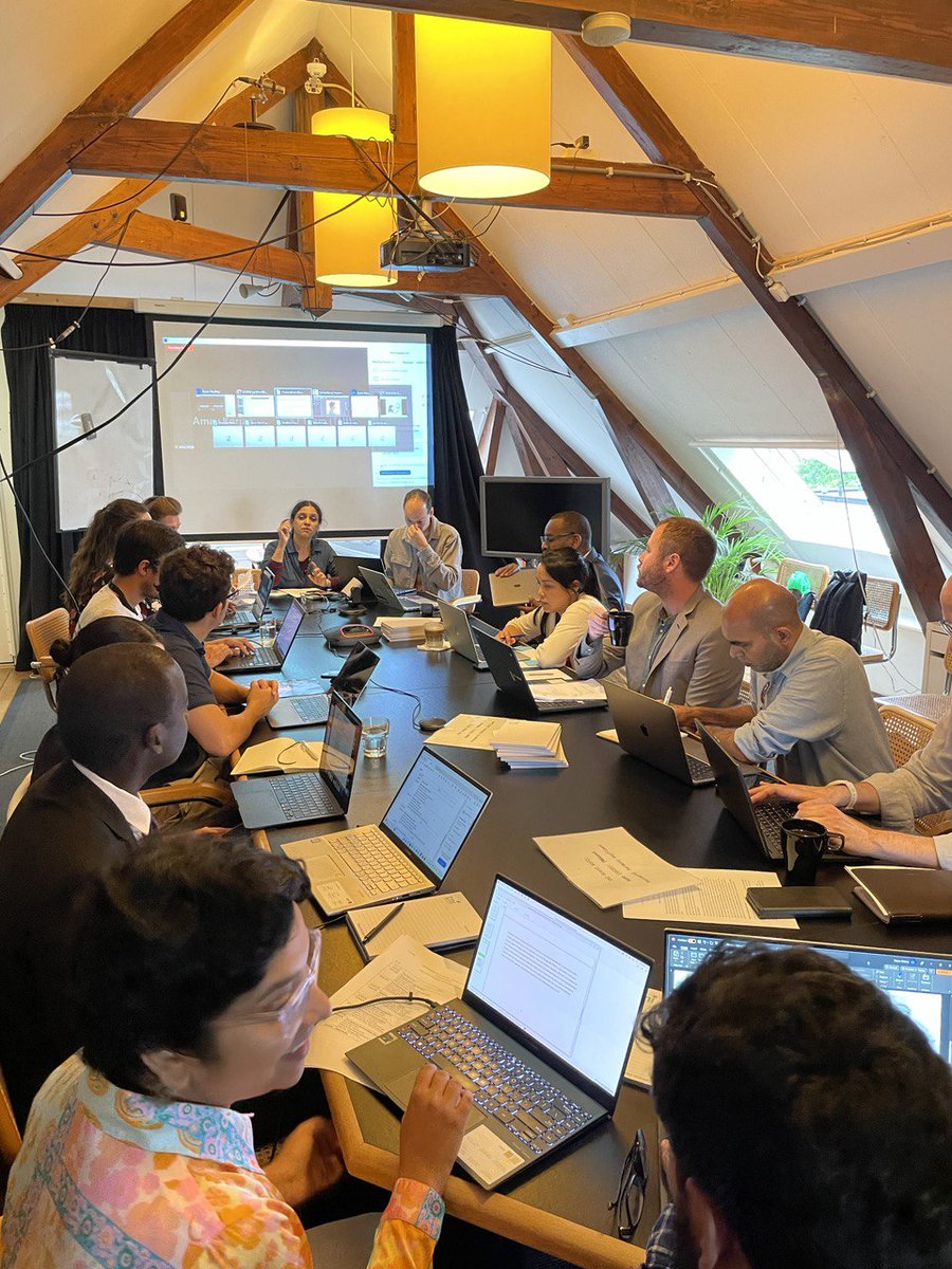 IT for Change (@itforchange) on Twitter photo We, in collaboration with <a href="/TNInstitute/">Transnational Institute</a>, invited scholars, activists & practitioners from across Europe to unpack the political #economy considerations in #AI governance this week, on 28 June, in Amsterdam.
<a href="/sarahchander/">sarah chander 🇵🇸</a> @n_srnck <a href="/digiflaneur/">Dr. Shyam *முனைவர் ஷியாம்... *🛵🛺🚕*</a> <a href="/mpoblet/">Marta Poblet is @mpoblet@mastodon.social</a> <a href="/joserenatolp/">José Renato</a> <a href="/lara_groves/">Lara Groves</a> We, in collaboration with <a href="/TNInstitute/">Transnational Institute</a>, invited scholars, activists & practitioners from across Europe to unpack the political #economy considerations in #AI governance this week, on 28 June, in Amsterdam.
<a href="/sarahchander/">sarah chander 🇵🇸</a> @n_srnck <a href="/digiflaneur/">Dr. Shyam *முனைவர் ஷியாம்... *🛵🛺🚕*</a> <a href="/mpoblet/">Marta Poblet is @mpoblet@mastodon.social</a> <a href="/joserenatolp/">José Renato</a> <a href="/lara_groves/">Lara Groves</a>